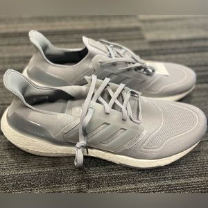 Ultraboost 22